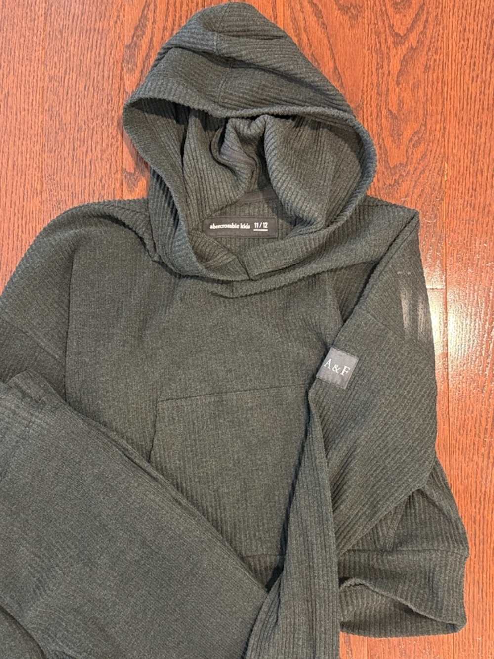 abercrombie kids gray ribbed hooded sweatshirt and pants